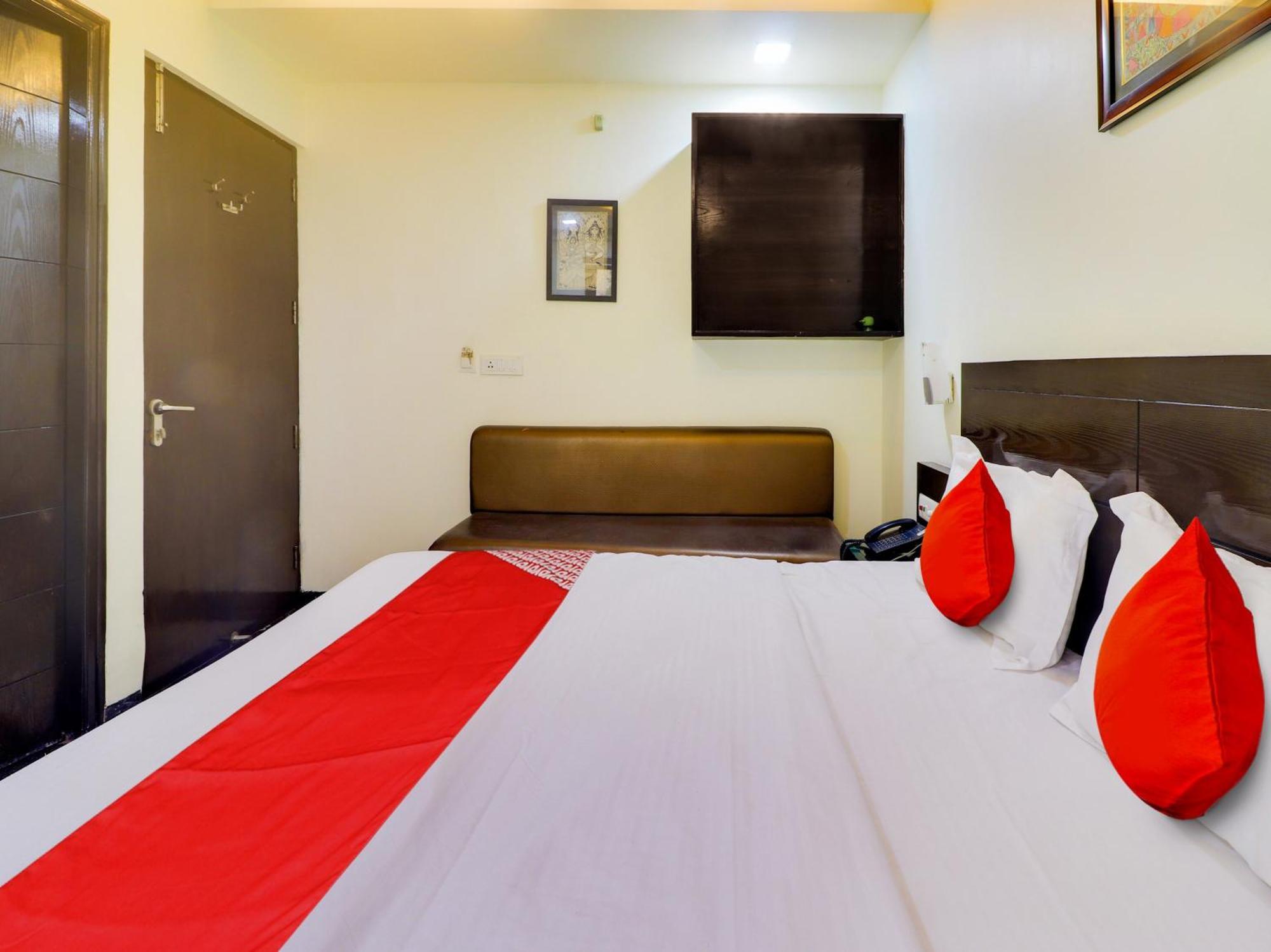 Oyo Flagship Hotel Rudra Palace Agra (Uttar Pradesh) Exterior foto